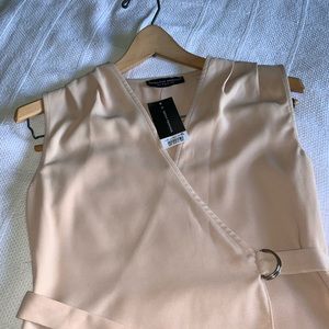 Sleeveless Wrap blouse